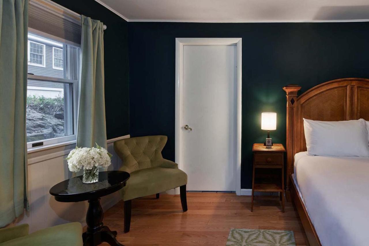 The Dewey Lenox