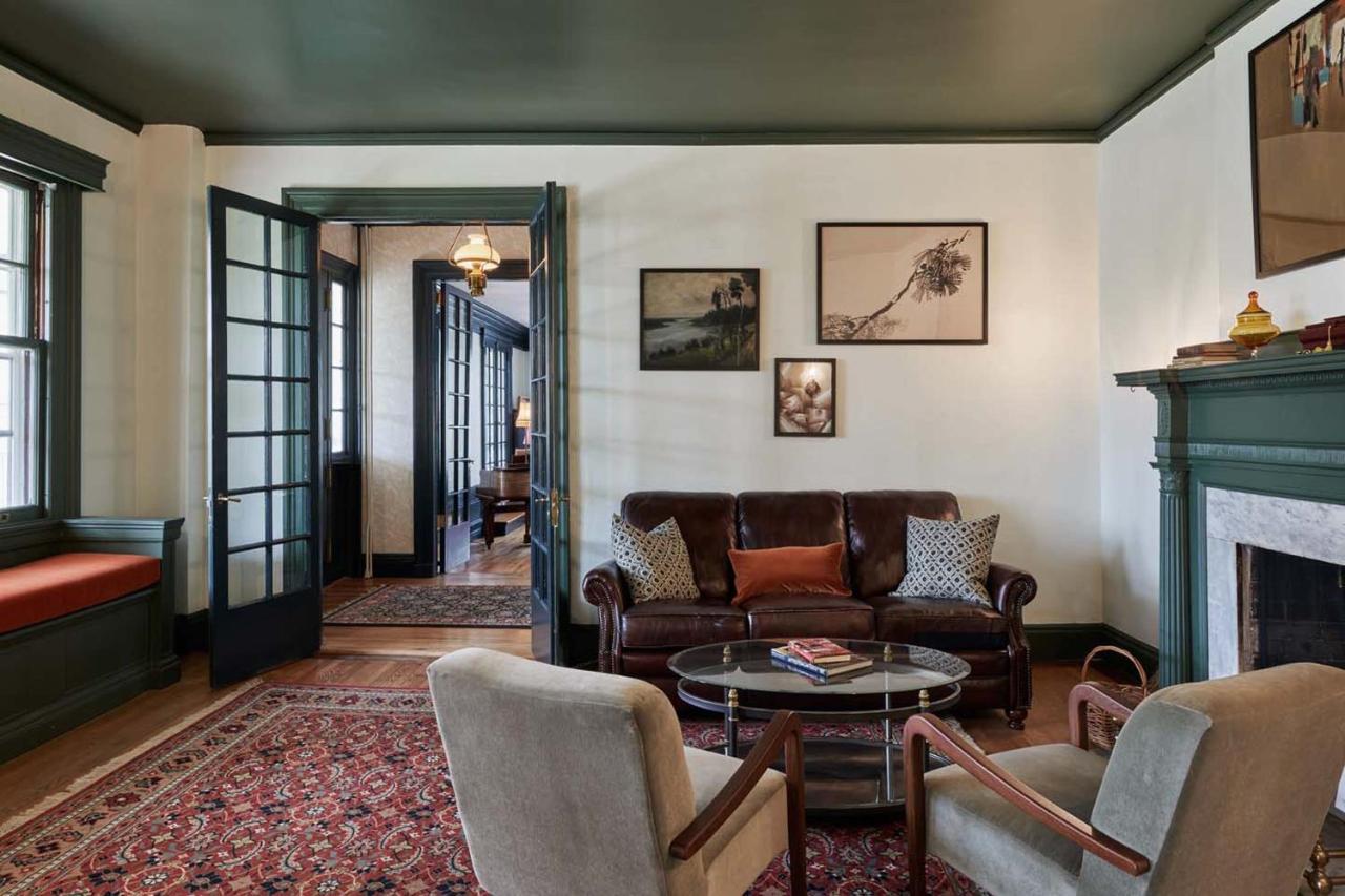 The Dewey 4*